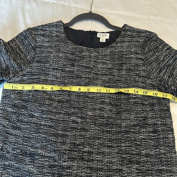 J Crew Women's Navy Blue White Tweed Top Short Sleeve
Size XS - Picture 7 of 10